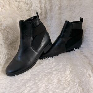Gently Loved Lauren by Ralph Lauren Women’s Chelsea Boot